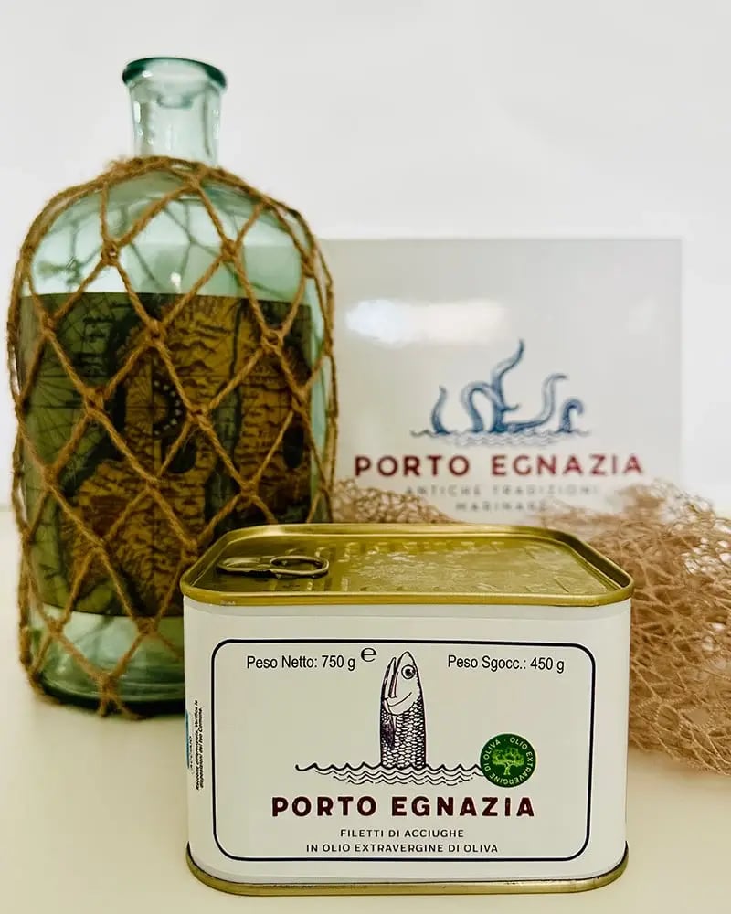 porto-egnazia-acciughe.jpg